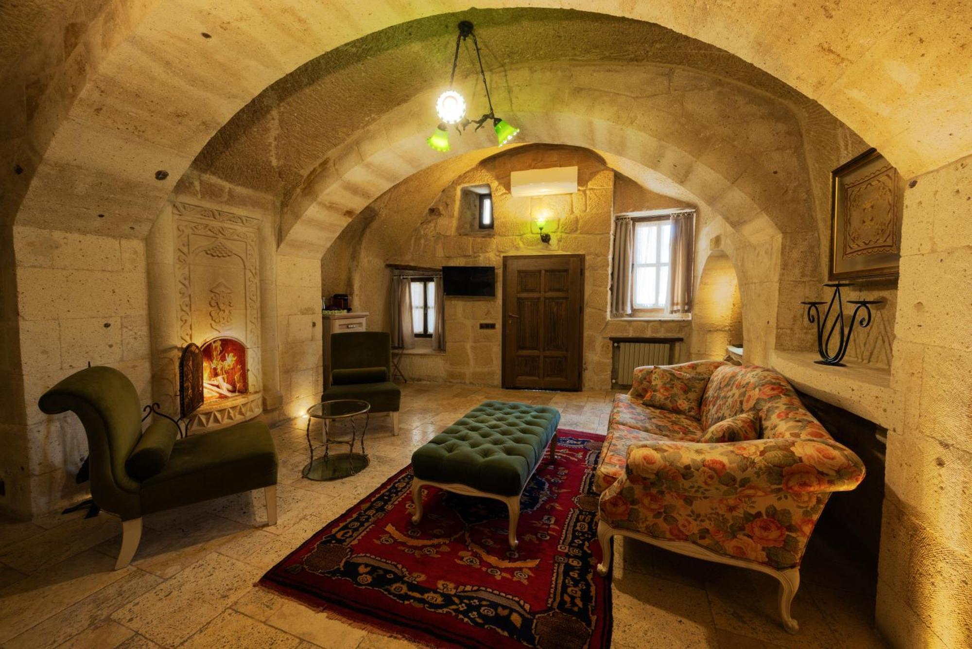 Tafoni Houses Cave Hotel Ortahisar Buitenkant foto